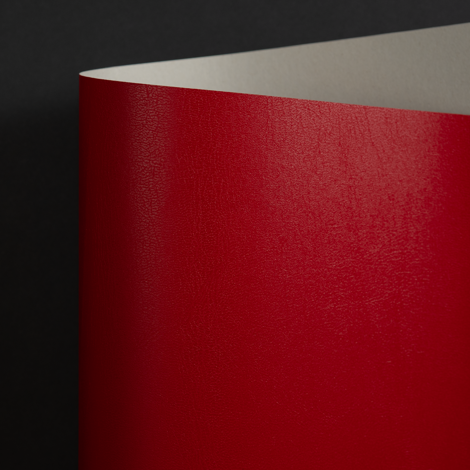 Classic, Cavali, Red (033-10000S)