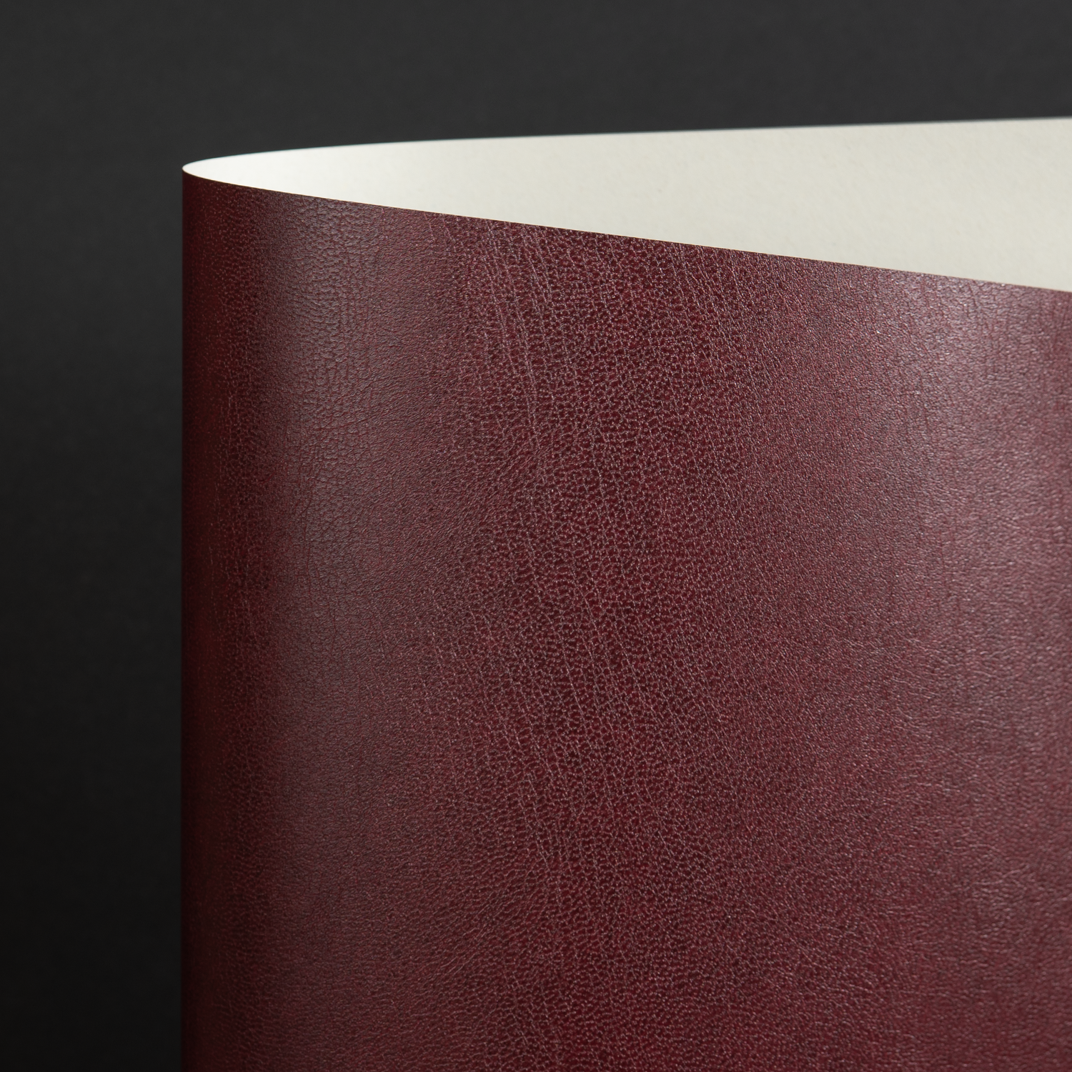 Classic Cavali, Burgundy (033-49500S)