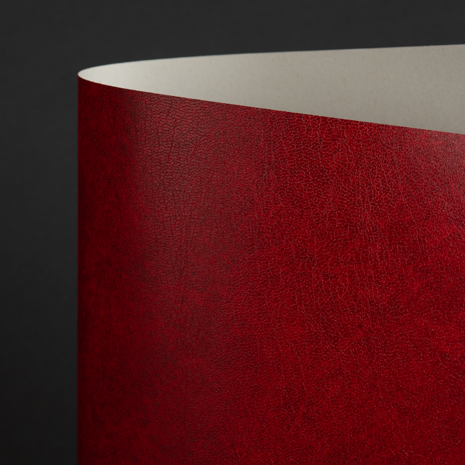 Prime Cavali, Vintage Printing, Red (033-10026P)
