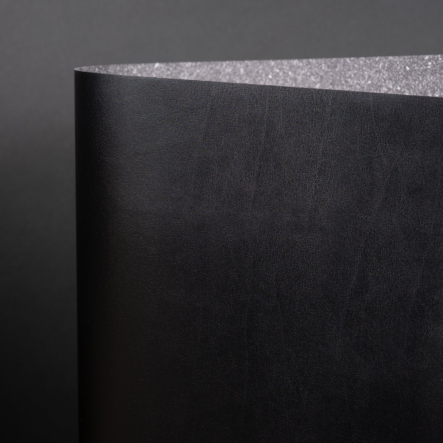 Classic, Black (YLB-001)
