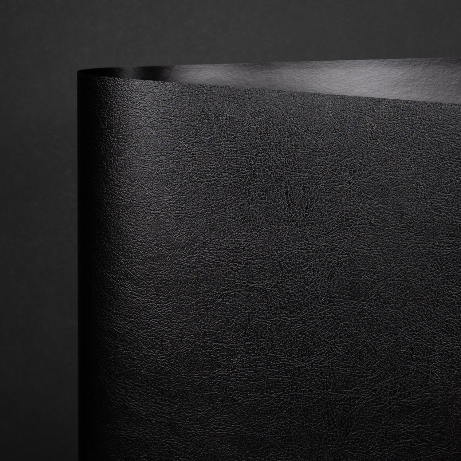 Pebble, Black (Y13-00104-T)