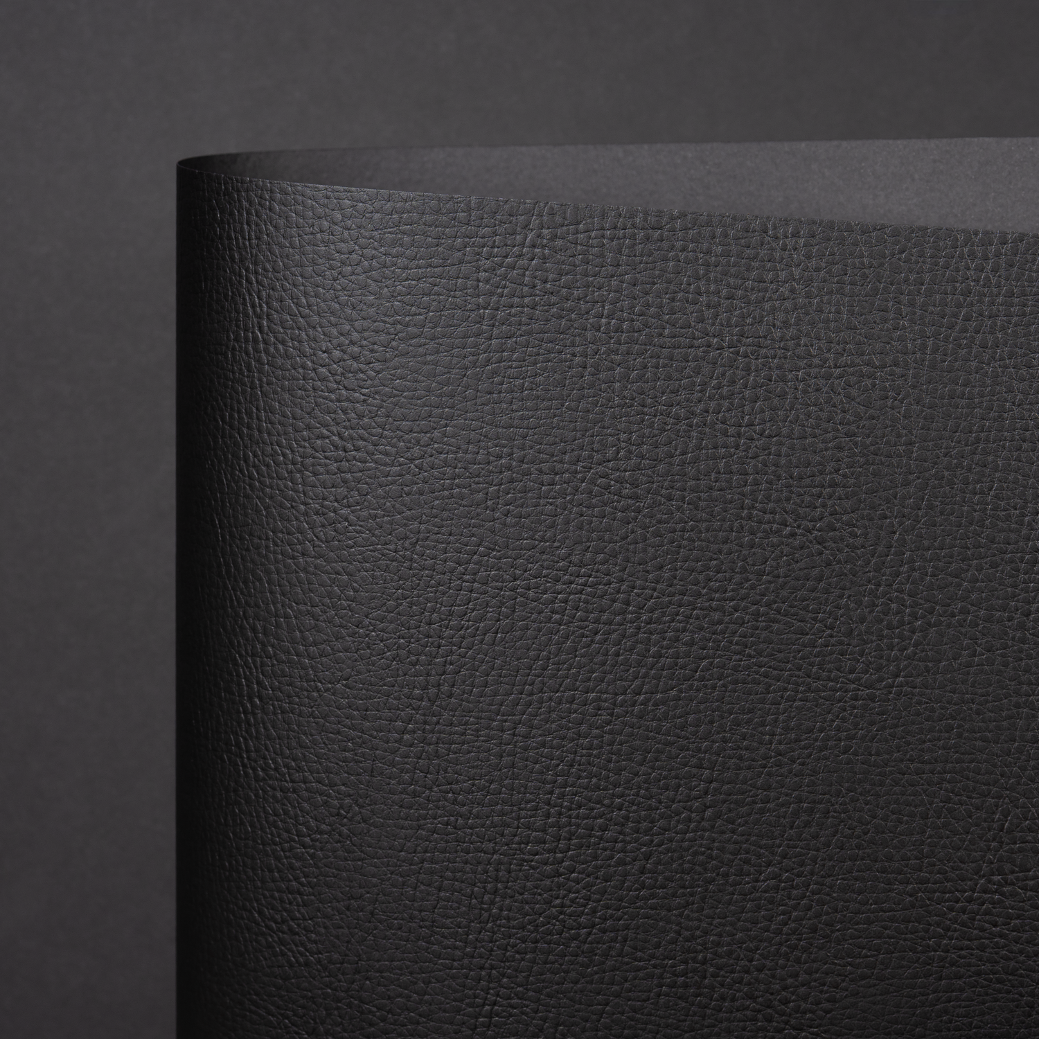 Dazzle, Black (YNB-001)