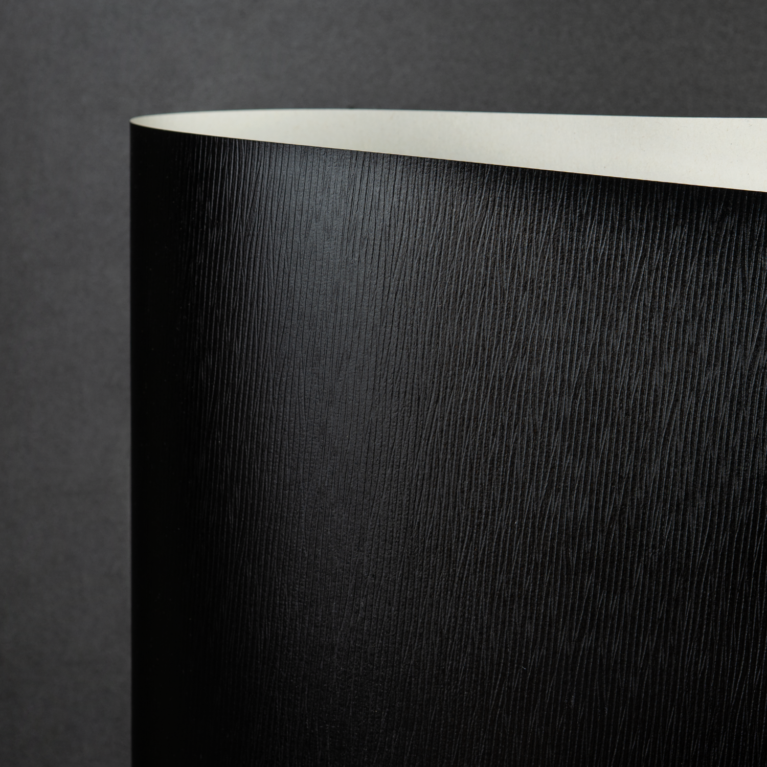 Antique Adagio, Black (040-00176T)