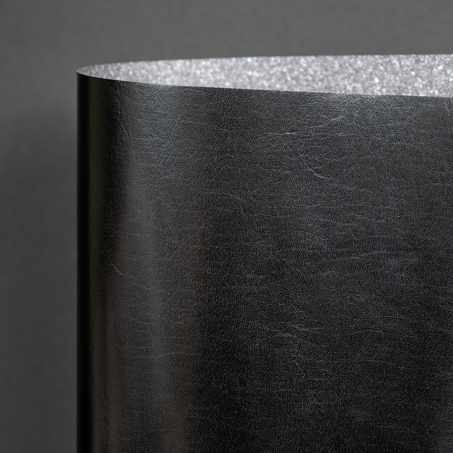 Elegance, Black (YLA-001)